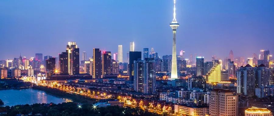 夜色天津,繁华街头独白