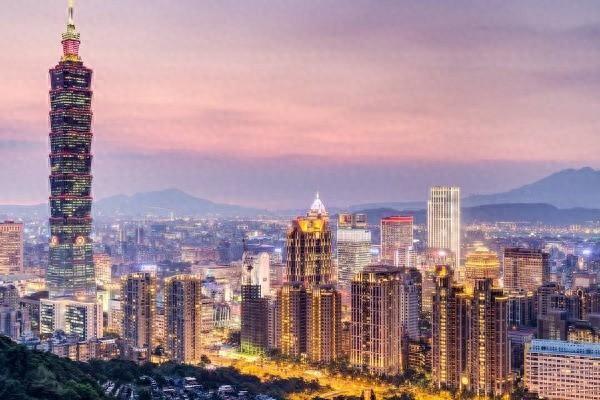 福建阳光小城，温暖日常漫步记