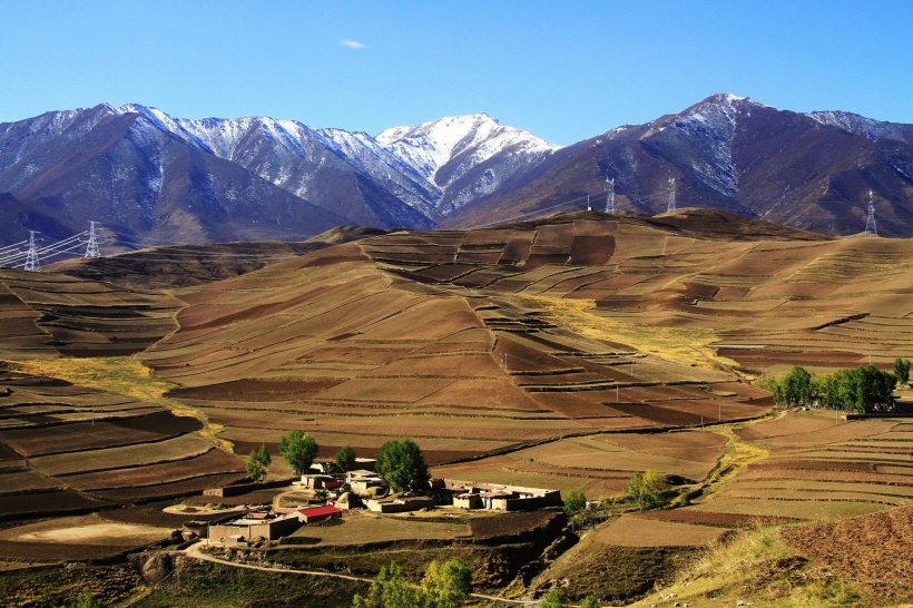 甘肃古城风情街景一瞥
